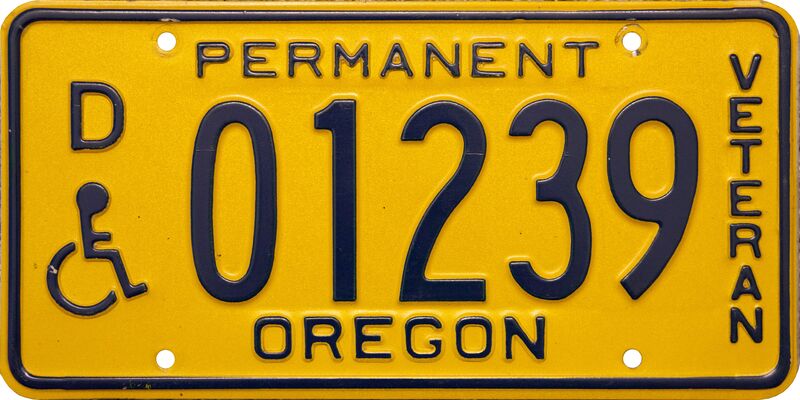 yellow license plate for permanently disabled veteran from the state of Oregon